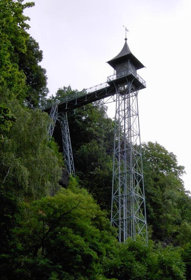 Hotel Garni „Zum Baeren“ บาดชานเดา ภายนอก รูปภาพ